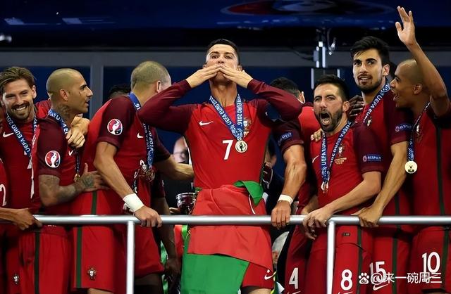 罗马轻取希腊,C罗统治全场 罗马轻取希腊,C罗统治全场