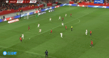 瑞士碾压哥伦比亚，奥亚尔萨瓦尔统治全场