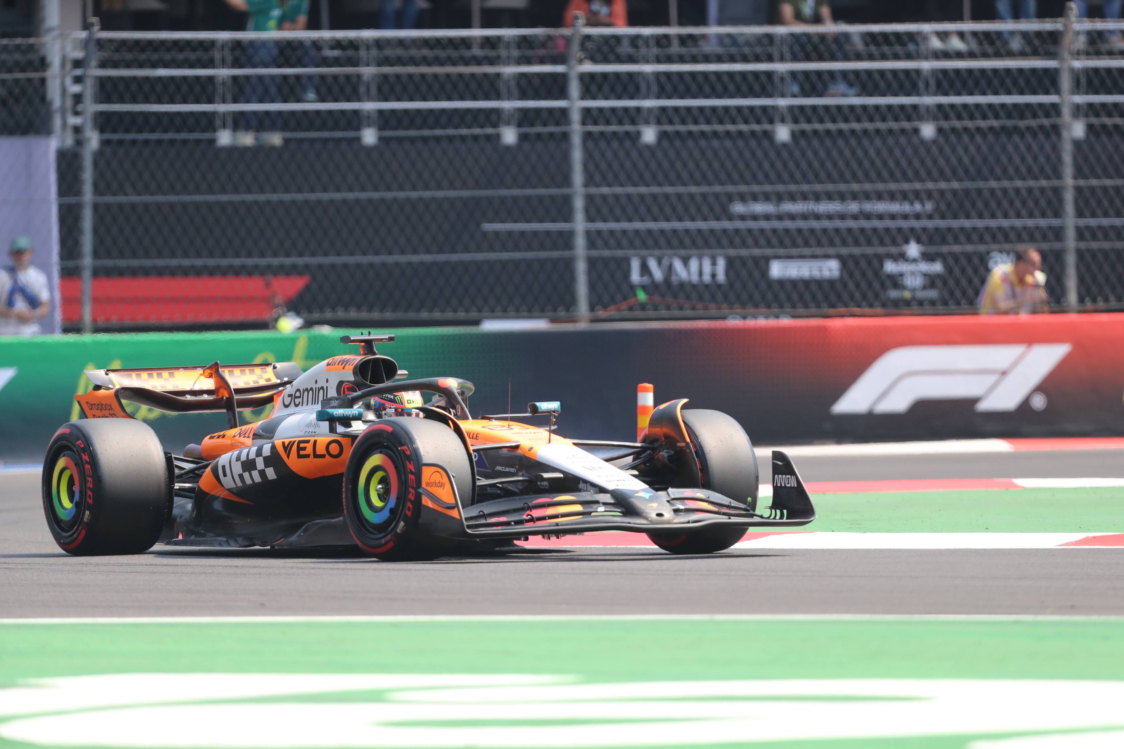 红牛二队力克法拉利，阿隆索点燃赛场