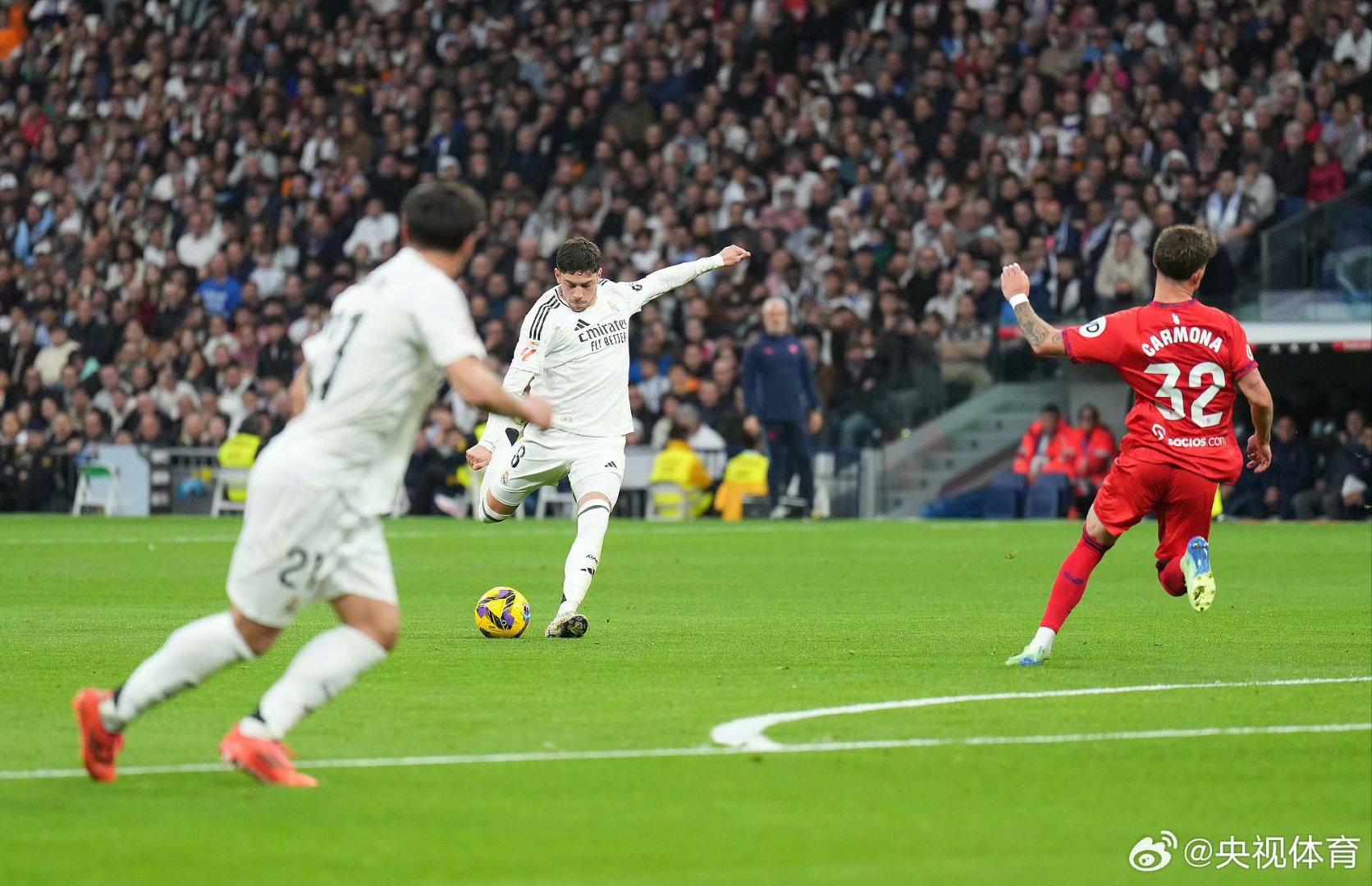 国际米兰横扫皇马,佩德里点燃赛场 国际米兰横扫皇马,佩德里点燃赛场