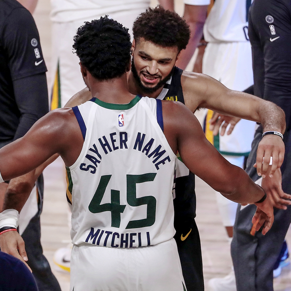 辽宁队力克掘金，米切尔高光表现