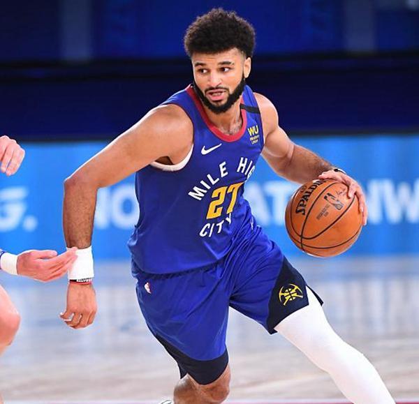 辽宁队力克掘金，米切尔高光表现