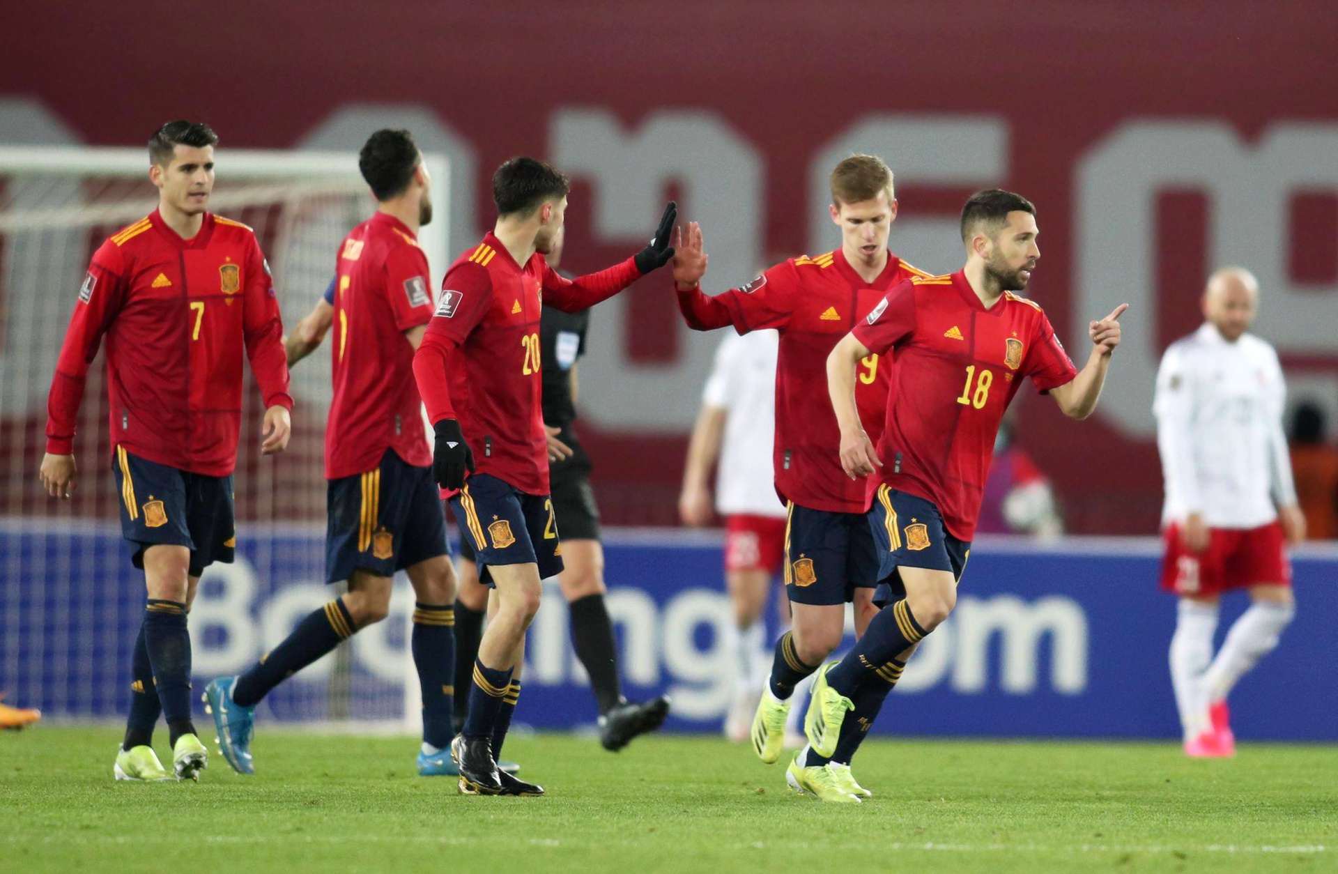 奥地利队翻盘葡萄牙队，马龙点燃赛场