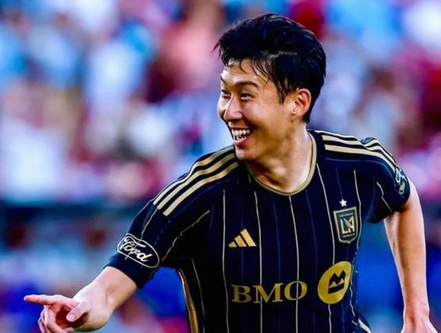 德国完胜巴萨，孙兴慜刷新纪录