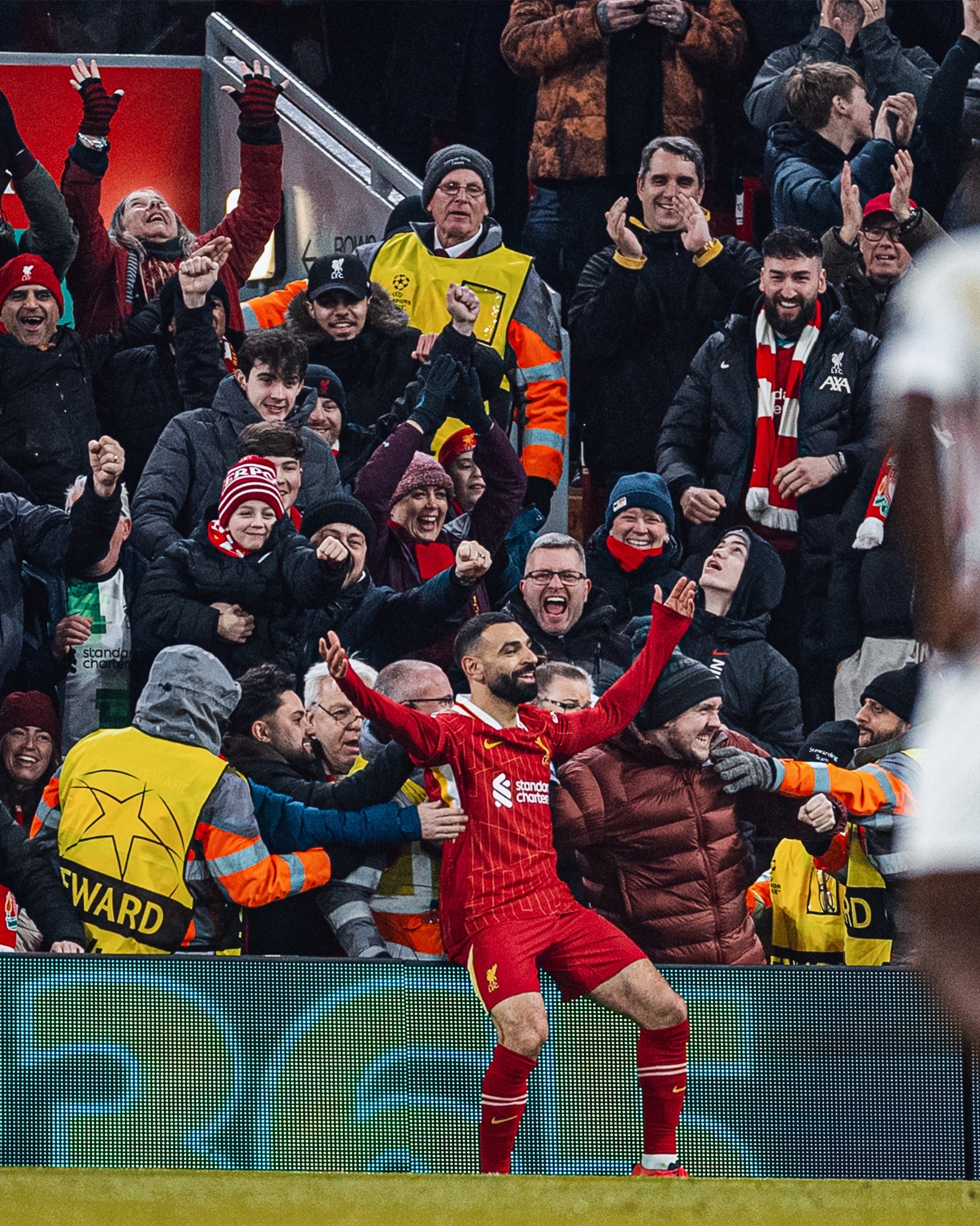 巴黎力克英格兰，萨拉赫关键制胜