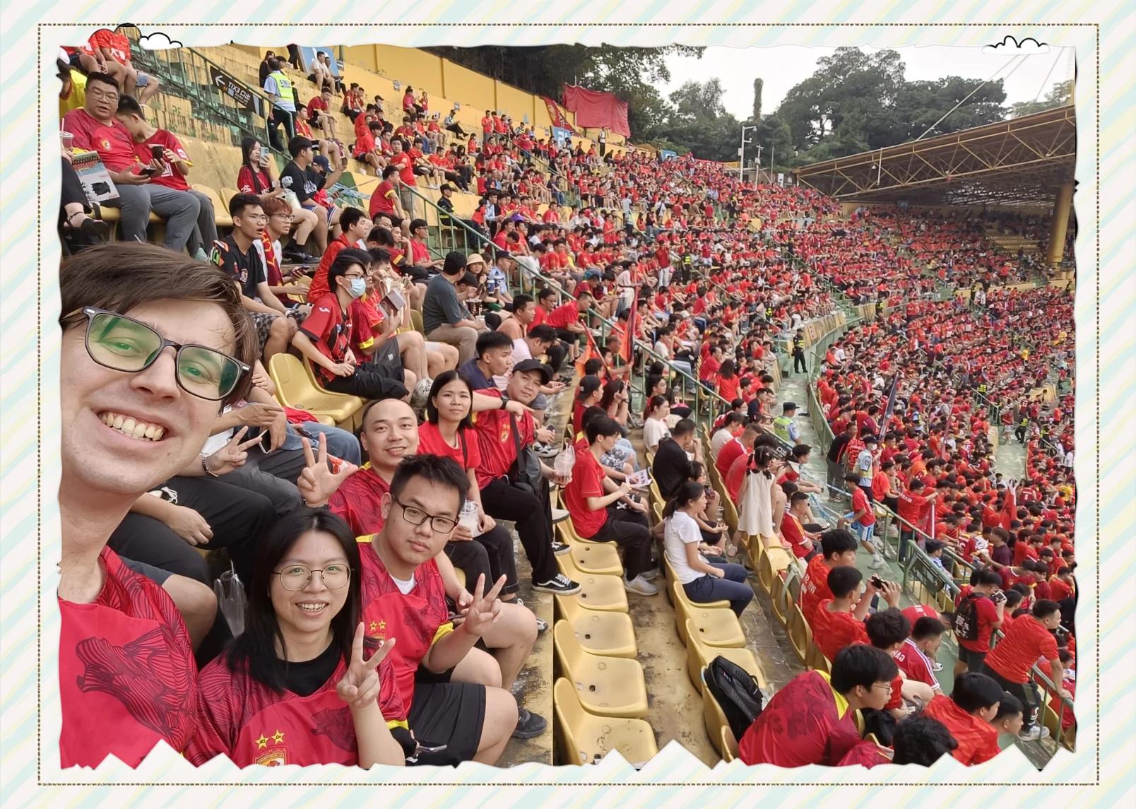 精彩比拼！壮观比赛引爆球迷热情