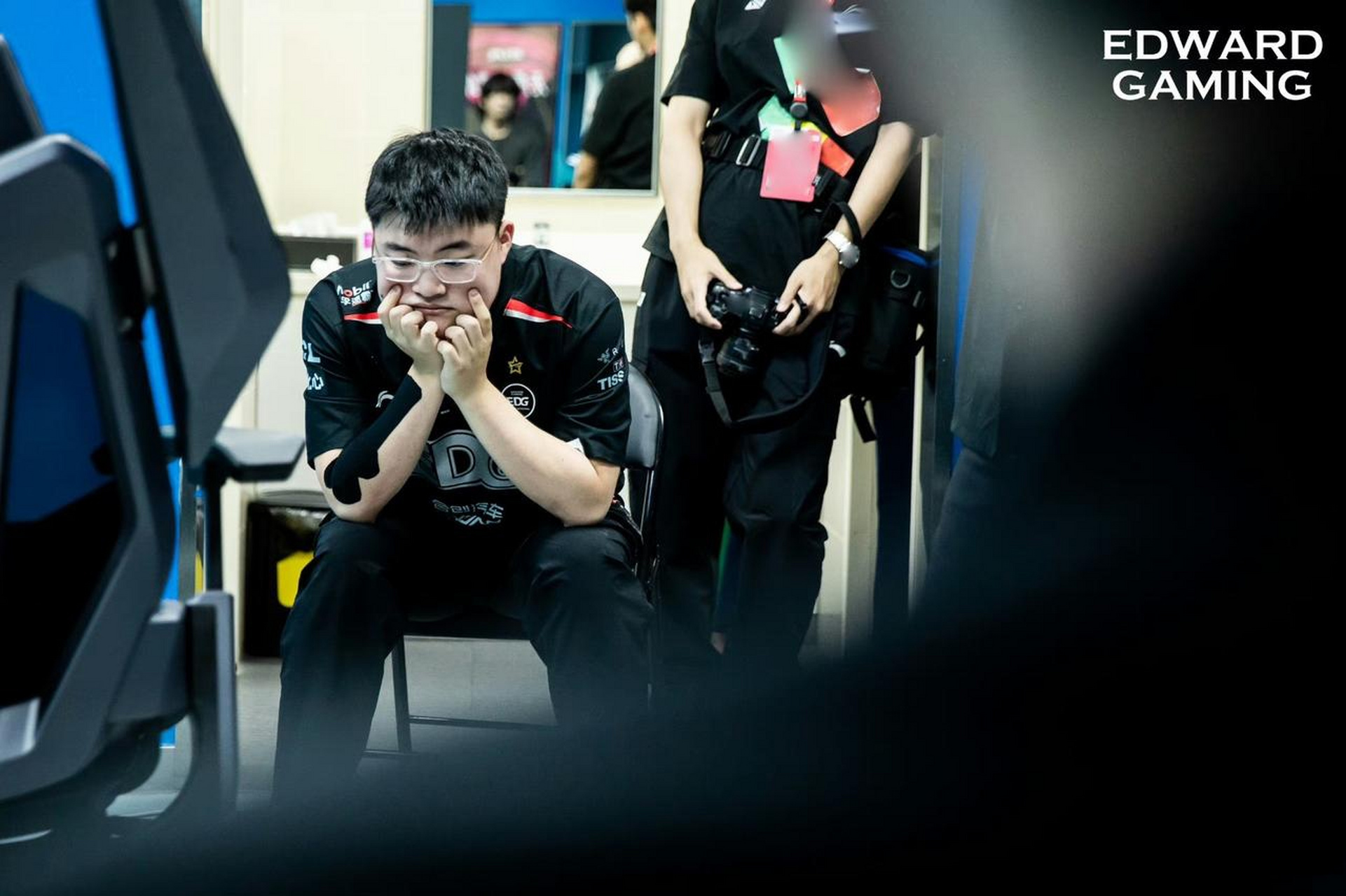 NS翻盘WBG，Uzi完成帽子戏法