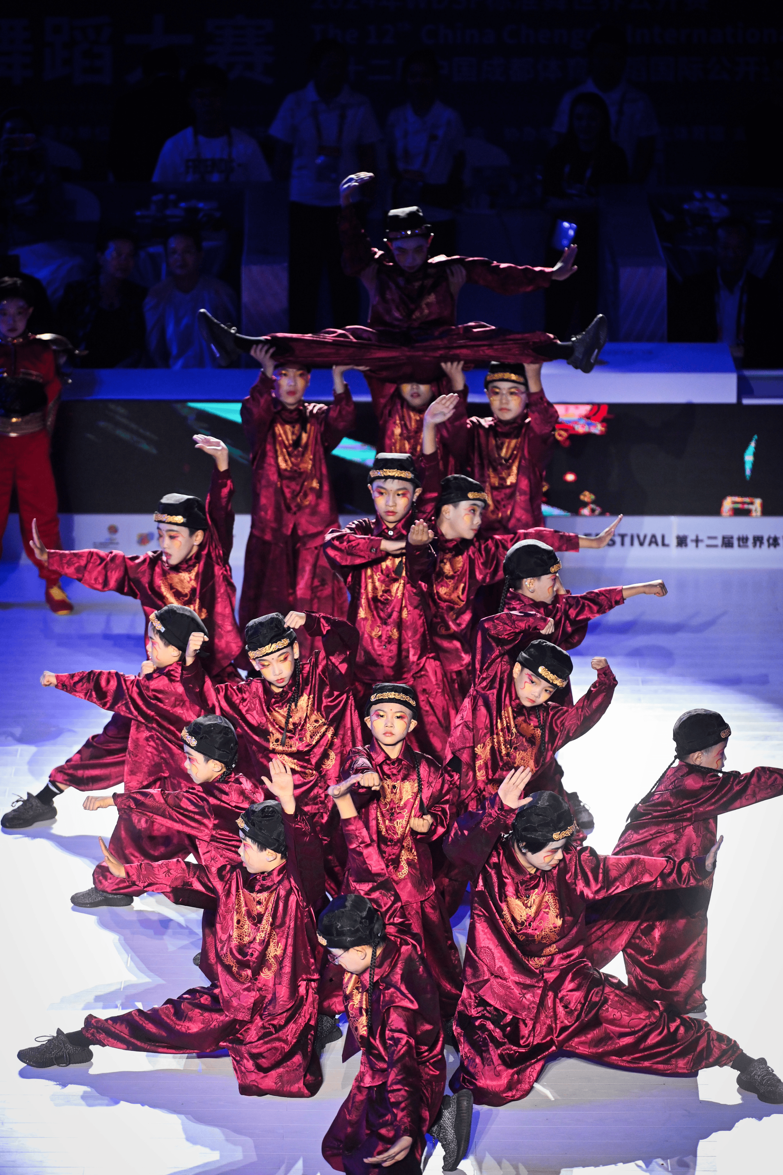 精湛技艺展现，运动风采荡漾体育舞台