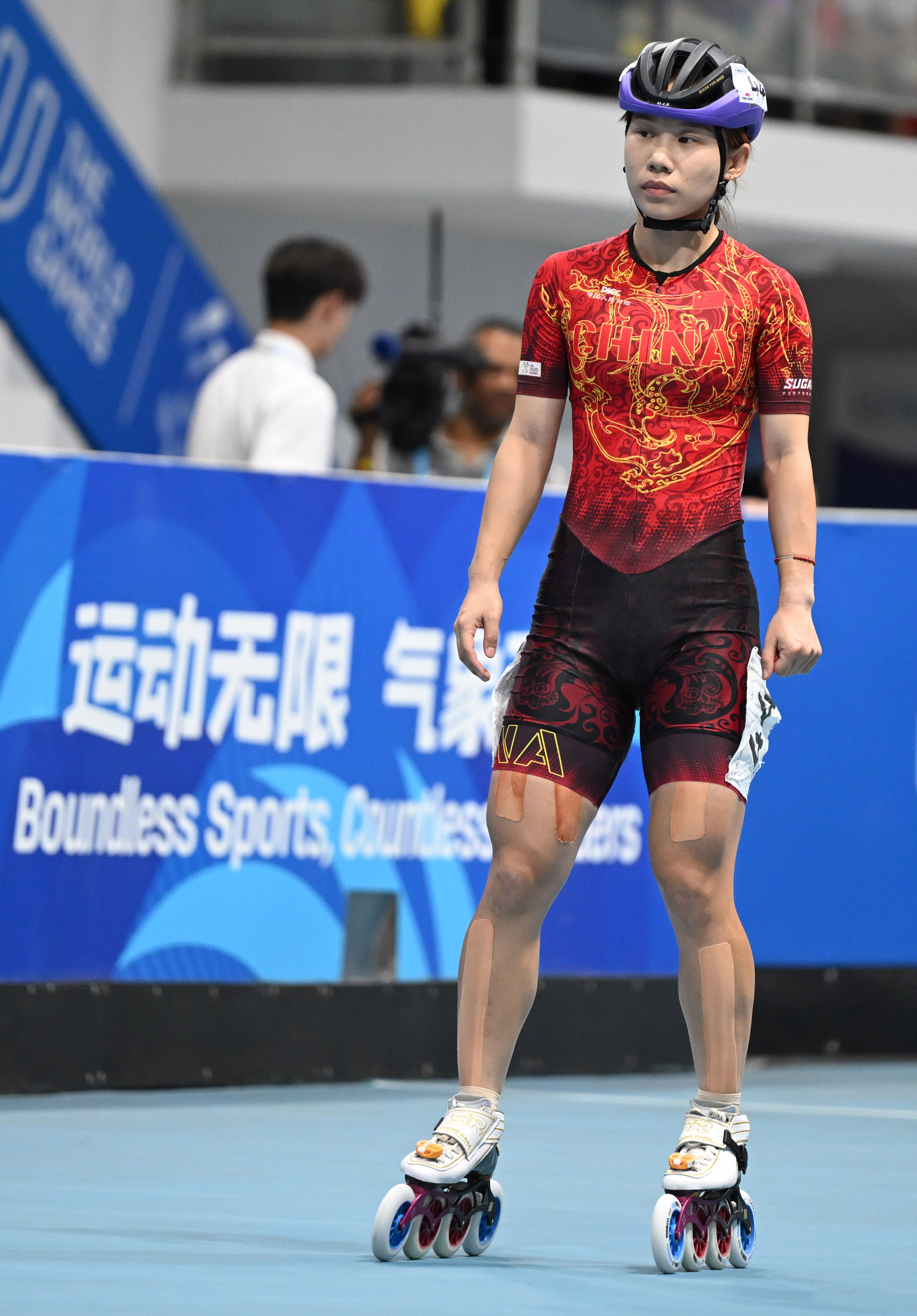 轮滑特技赛女子半决赛技艺精湛