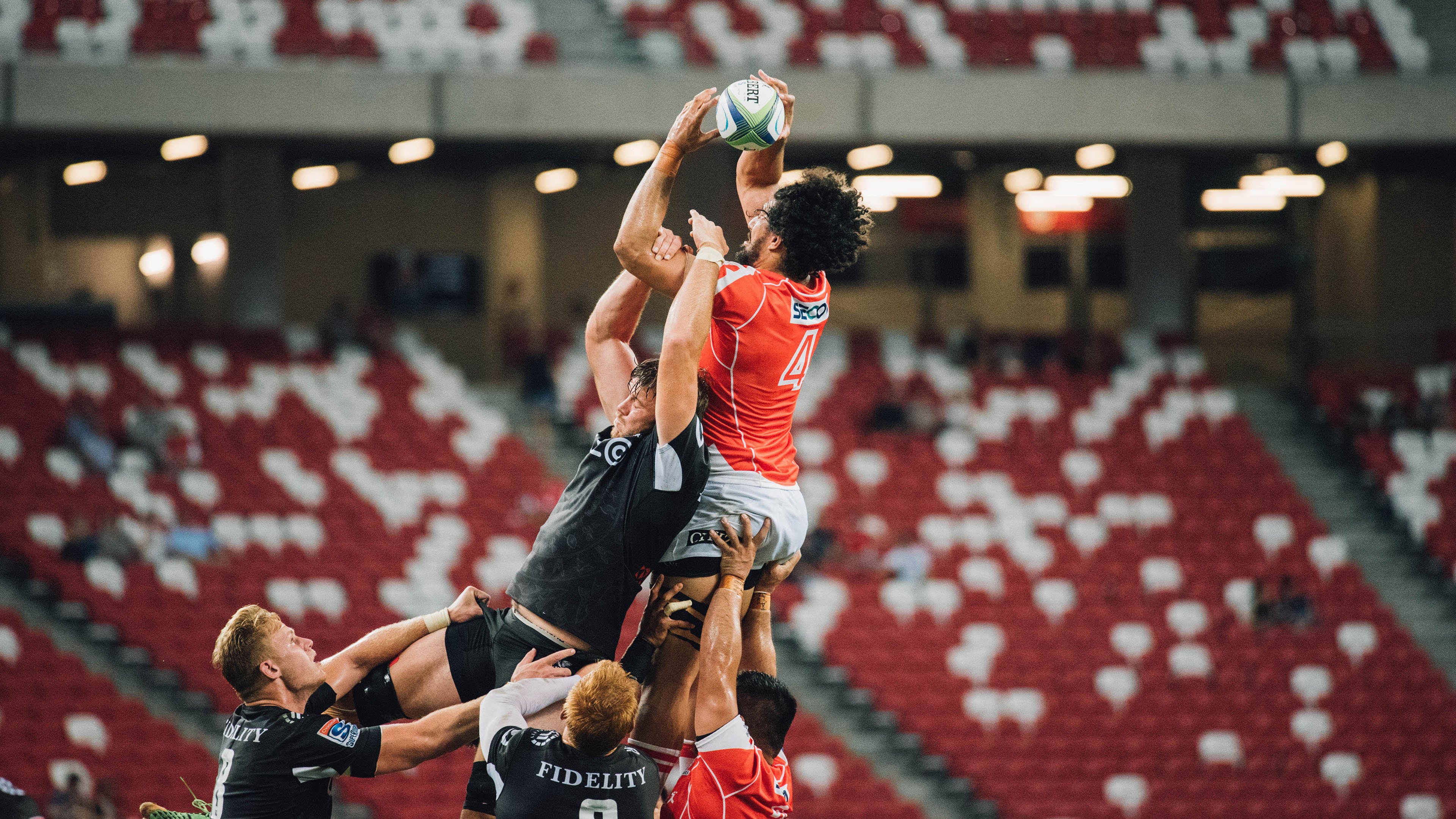 新疆队决胜局带走黄蜂，利拉德在2026世界杯接管比赛