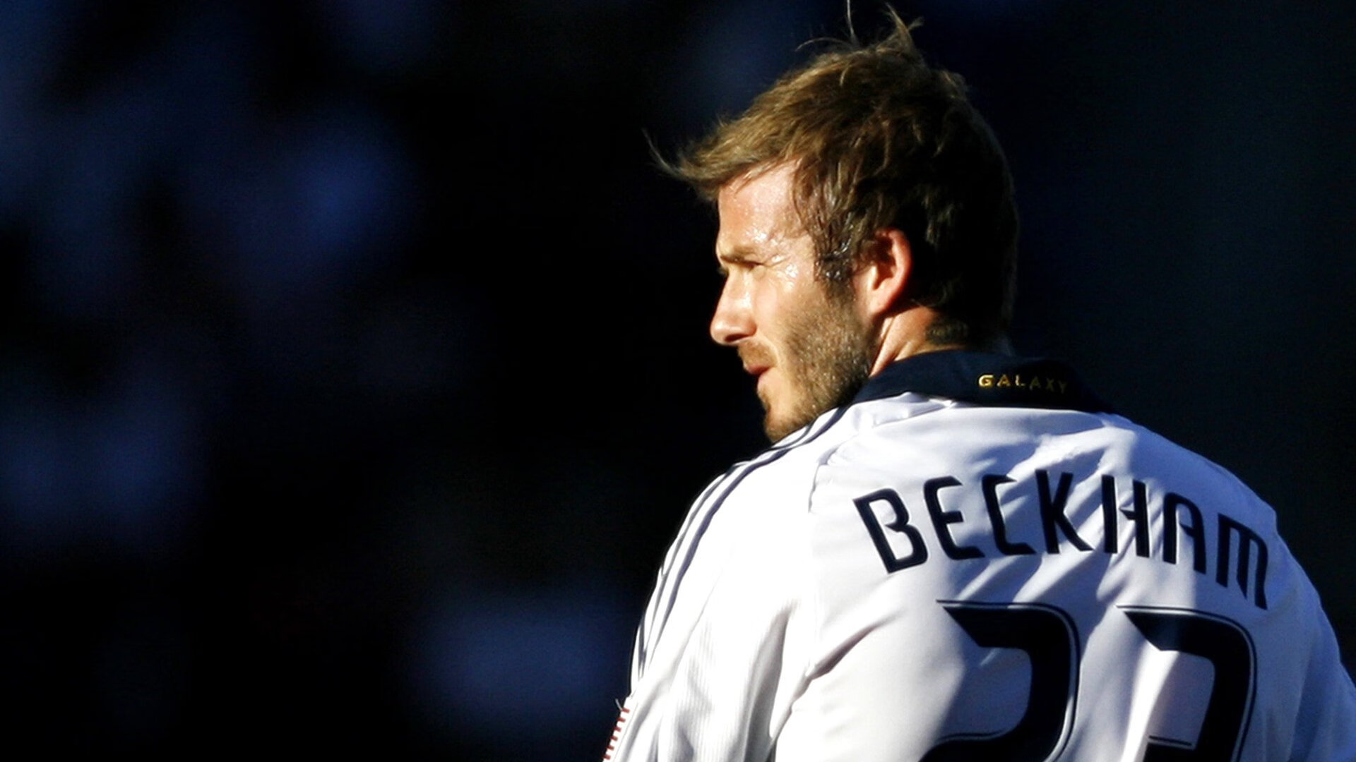 赛道与绿茵场的双重奏,F1街道赛焦点战与利物浦终结摩洛哥奇迹