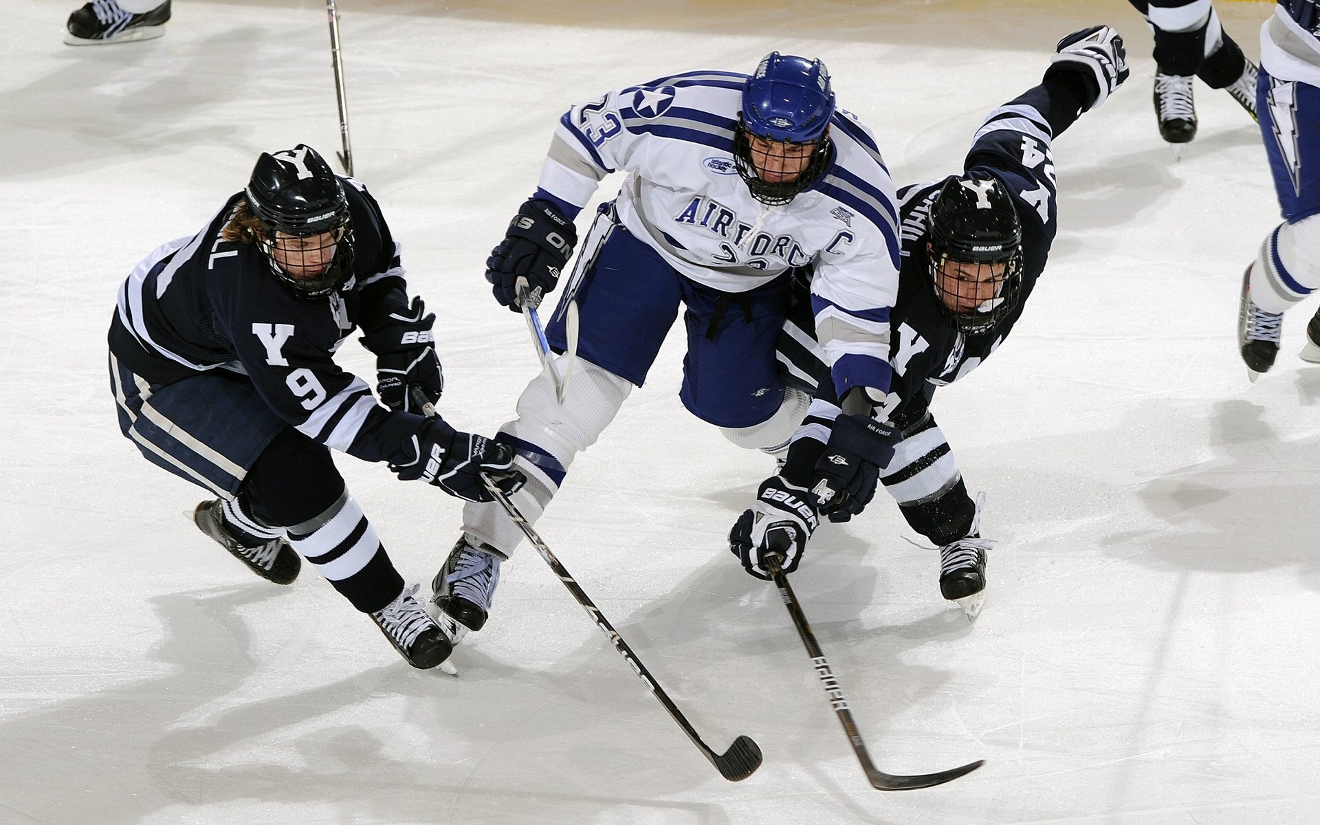 当杜兰特按下核按钮，篮网单节狂潮如何让深圳队看到职业篮球的残酷鸿沟